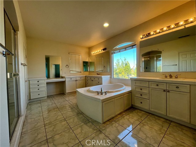 Detail Gallery Image 17 of 30 For 1843 Couples Rd, Corona,  CA 92883 - 5 Beds | 3 Baths