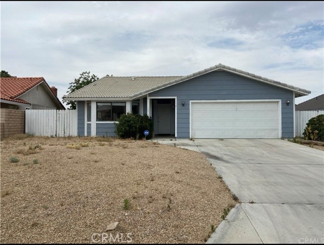 Detail Gallery Image 1 of 1 For 14760 Crofton Ln, Helendale,  CA 92342 - 3 Beds | 2 Baths