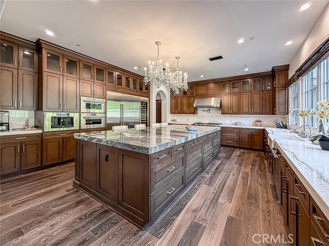 Detail Gallery Image 10 of 47 For 27417 Park Vista Rd, Agoura Hills,  CA 91301 - 7 Beds | 7/1 Baths