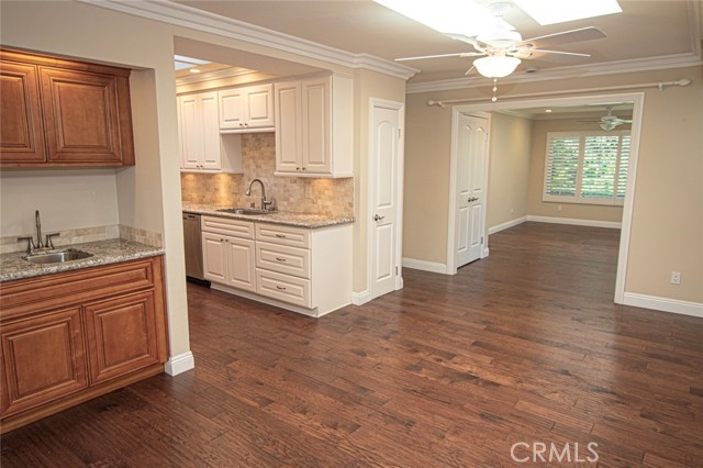 Detail Gallery Image 13 of 29 For 3520 Bahia Blanca a,  Laguna Woods,  CA 92637 - 2 Beds | 2 Baths