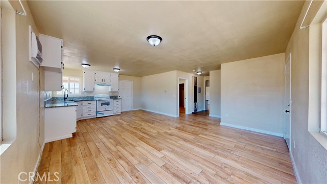 24254 Yucca Loma Road, Apple Valley CA: https://media.crmls.org/medias/1c464b59-c7fc-49e3-b7dc-1c42d3cd4e7b.jpg