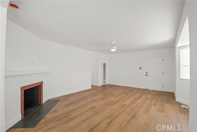 Detail Gallery Image 6 of 23 For 2625 N Lugo, San Bernardino,  CA 92404 - 2 Beds | 2 Baths