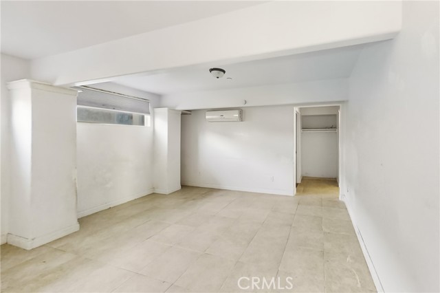 Detail Gallery Image 28 of 39 For 261 E Crescent Ave, Redlands,  CA 92373 - 5 Beds | 3/1 Baths