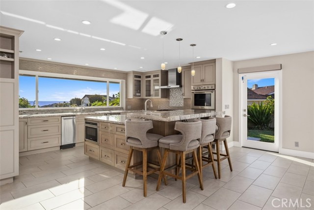 Detail Gallery Image 35 of 40 For 3800 Topside Ln, Corona Del Mar,  CA 92625 - 4 Beds | 3/1 Baths