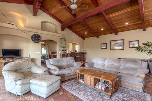 Detail Gallery Image 11 of 30 For 2167 Ridge Rider Rd, Bradley,  CA 93426 - 3 Beds | 3/1 Baths