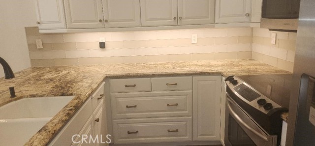 6221 Marina Pacifica N Drive, Long Beach CA: https://media.crmls.org/medias/1c471ffc-6aee-49c7-a0d9-fdc3010eeb43.jpg