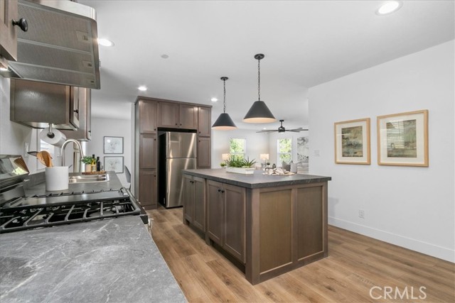 Detail Gallery Image 9 of 40 For 32100 Sweetwater, Homeland,  CA 92548 - 3 Beds | 2 Baths