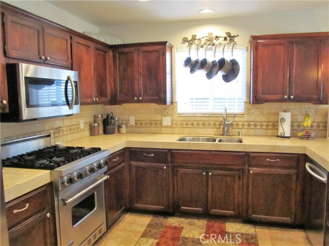 Detail Gallery Image 10 of 21 For 130 Hawley, Templeton,  CA 93465 - 3 Beds | 2 Baths