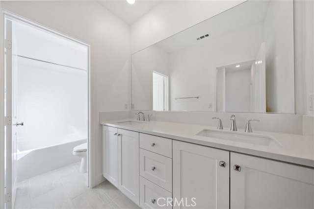 Detail Gallery Image 18 of 41 For 322 Proctor, Irvine,  CA 92618 - 4 Beds | 3/1 Baths