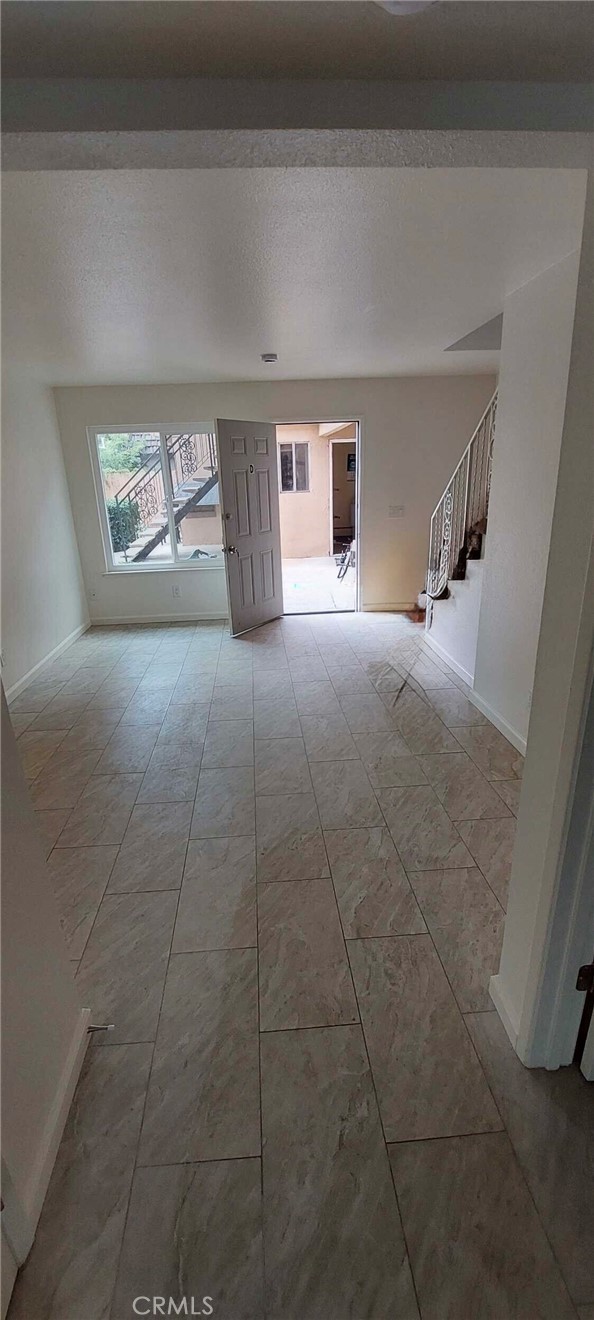 Detail Gallery Image 7 of 10 For 3313 E Fairmont Ave #C,  Fresno,  CA 93726 - 12 Beds | 12 Baths