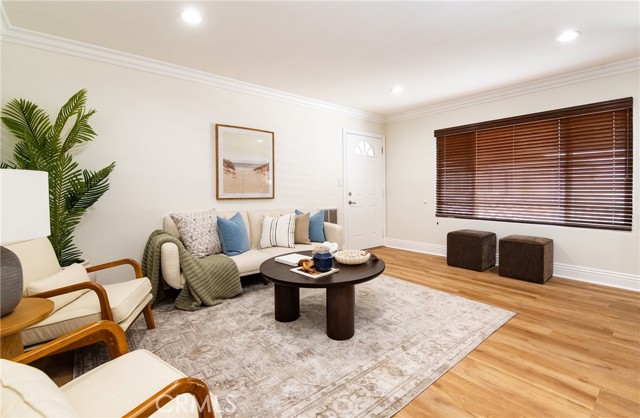 Detail Gallery Image 6 of 25 For 1725 Loma Ave #18,  Long Beach,  CA 90804 - 2 Beds | 1 Baths