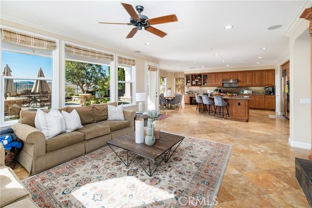 Detail Gallery Image 17 of 29 For 27 Running Brook Dr, Coto de Caza,  CA 92679 - 4 Beds | 4/1 Baths