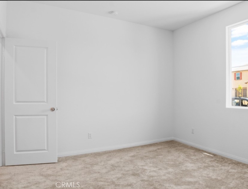https://media.crmls.org/medias/1c4908f8-3c3e-45dd-8aec-b26870bdf6ba.jpg?preset=X-Large