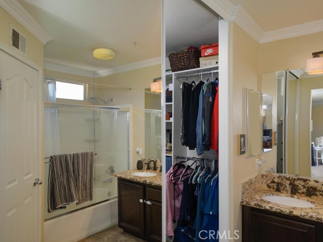 Detail Gallery Image 22 of 41 For 5764 Ventana Dr, Fontana,  CA 92336 - 3 Beds | 2/1 Baths