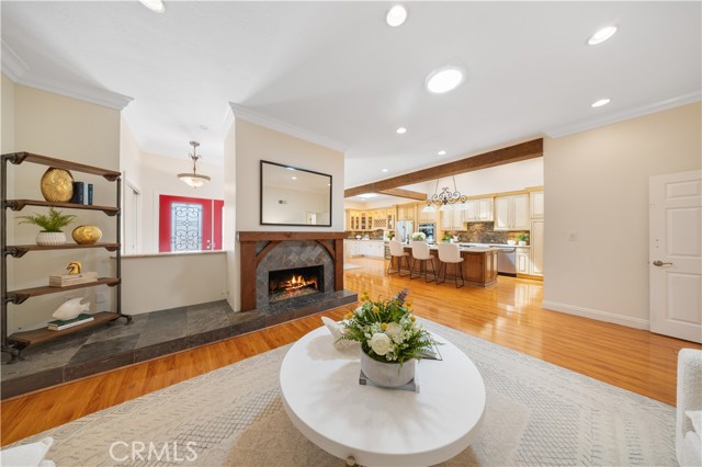 12 Rockrose Way, Irvine CA: https://media.crmls.org/medias/1c4b058c-8b3e-4dec-8125-8f741ddb92e9.jpg
