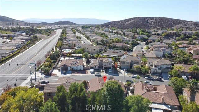 Detail Gallery Image 7 of 72 For 32736 Cottonwood Road, Winchester,  CA 92596 - 5 Beds | 5/1 Baths