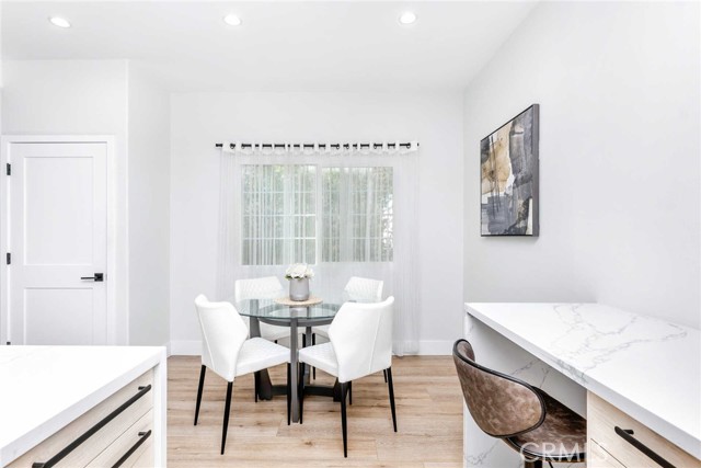 5923 Etiwanda Avenue, Tarzana CA: https://media.crmls.org/medias/1c4ca805-13cd-40a7-981b-313af1048d38.jpg