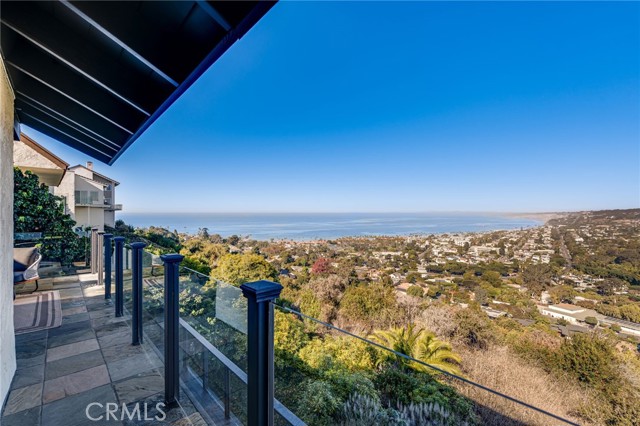 Detail Gallery Image 27 of 36 For 7655 Caminito Avola, La Jolla,  CA 92037 - 4 Beds | 2/1 Baths