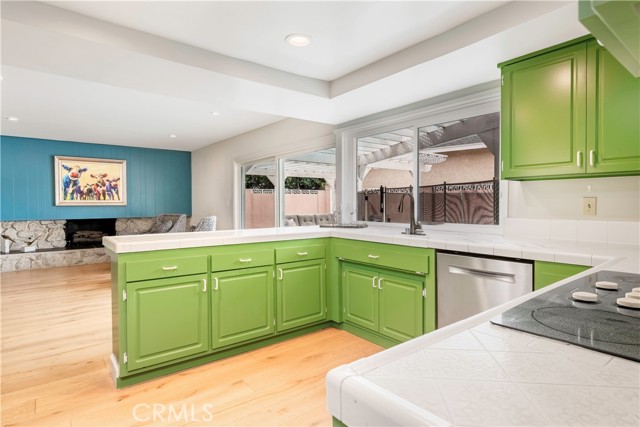 Detail Gallery Image 10 of 37 For 3661 Wisteria, Seal Beach,  CA 90740 - 4 Beds | 3 Baths