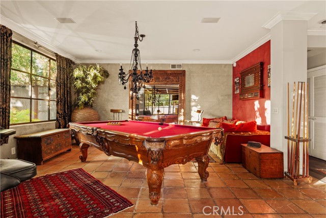 Detail Gallery Image 17 of 44 For 4909 Woodley Ave, Encino,  CA 91436 - 5 Beds | 4 Baths