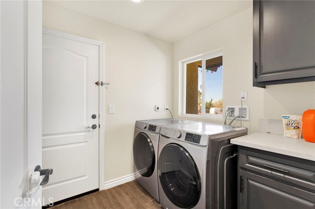 Detail Gallery Image 35 of 52 For 23661 Laurel, Apple Valley,  CA 92308 - 4 Beds | 3 Baths