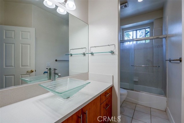 51 E Colorado Boulevard, Arcadia CA: https://media.crmls.org/medias/1c4d139f-3513-499e-9873-0ea4c18baa12.jpg
