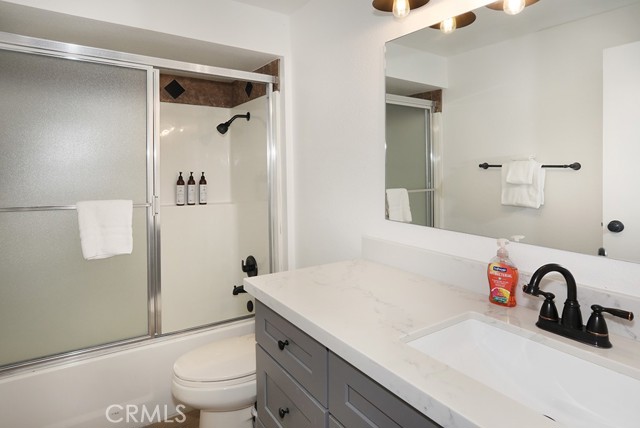531 W Victoria Court, Lake Arrowhead CA: https://media.crmls.org/medias/1c4d6bbf-0a11-4247-9491-f83d77f3f8de.jpg