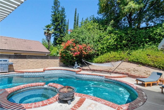20451 Bermuda Street, Chatsworth CA: https://media.crmls.org/medias/1c4d74b1-baf5-4704-a897-4f8e6ca836bc.jpg