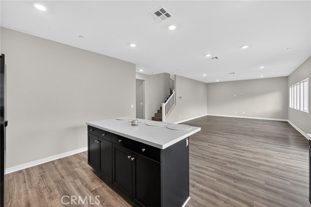 Detail Gallery Image 8 of 53 For 31190 Linden Flower, Winchester,  CA 92596 - 4 Beds | 3/1 Baths