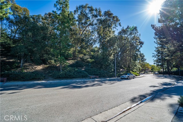 Detail Gallery Image 5 of 56 For 4239 via Arbolada #303,  Los Angeles,  CA 90042 - 2 Beds | 2 Baths