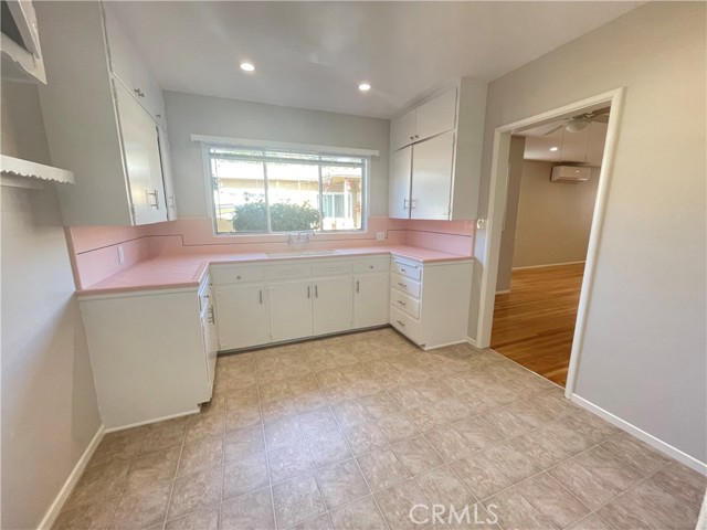 Detail Gallery Image 3 of 11 For 3530 Orange, Long Beach,  CA 90807 - 2 Beds | 1 Baths