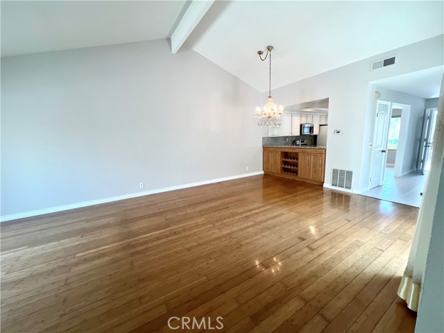 15 Creekwood, Irvine CA: https://media.crmls.org/medias/1c4e9803-5b23-48e0-af66-94e6d0309c68.jpg