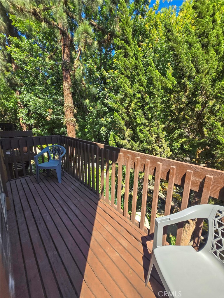 https://media.crmls.org/medias/1c4ea739-0861-4b5e-8394-85d686fc90b3.jpg?preset=X-Large