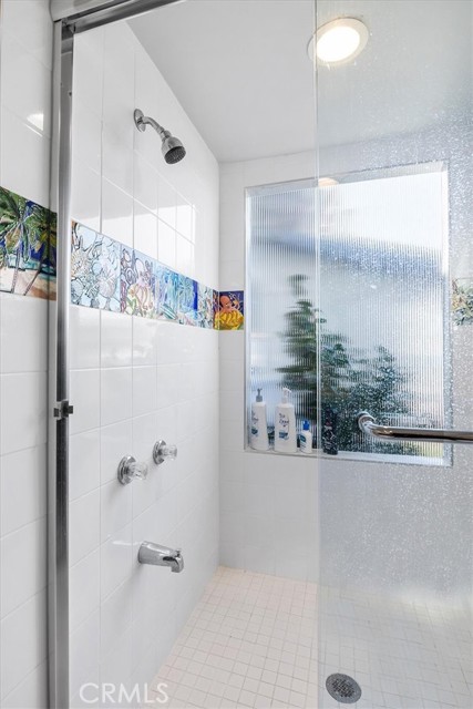 32051 Pacific Coast Highway, Laguna Beach CA: https://media.crmls.org/medias/1c4eba5b-ea98-4993-b58b-1195af039394.jpg