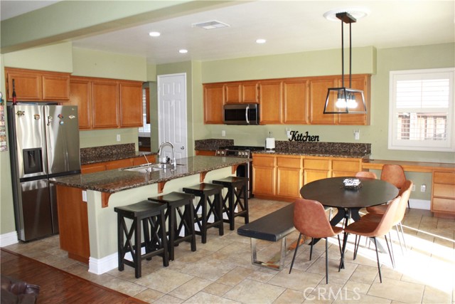 Detail Gallery Image 11 of 21 For 278 Overleaf Way, San Jacinto,  CA 92582 - 5 Beds | 4 Baths