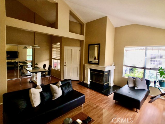 Detail Gallery Image 4 of 37 For 163 Night Heron Ln, Aliso Viejo,  CA 92656 - 2 Beds | 2 Baths