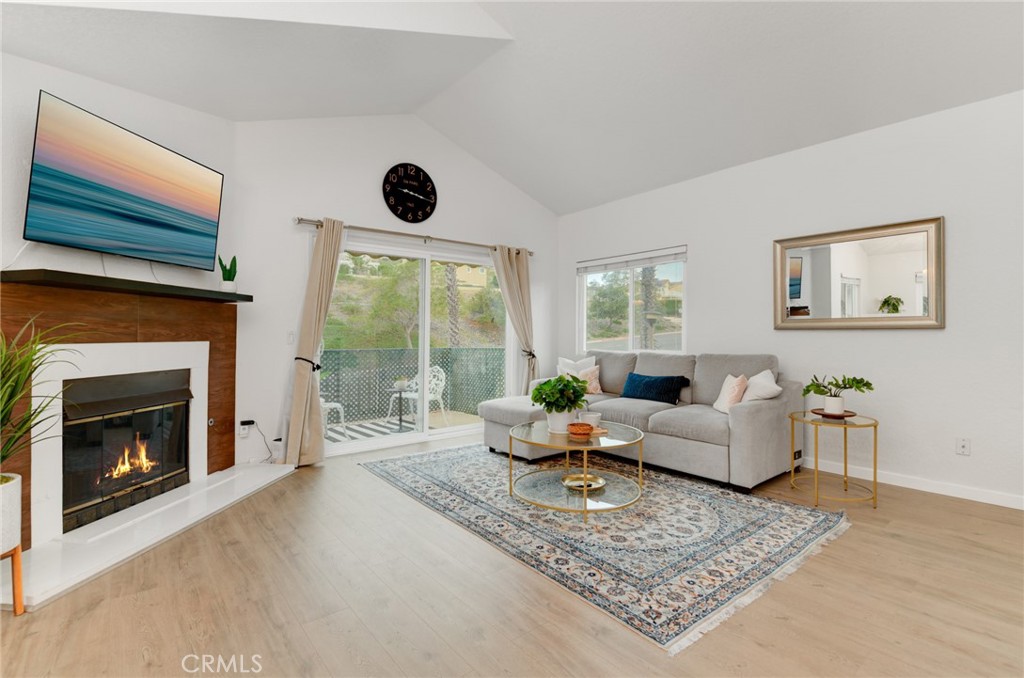 11305 Avenida De Los Lobos - photo 4