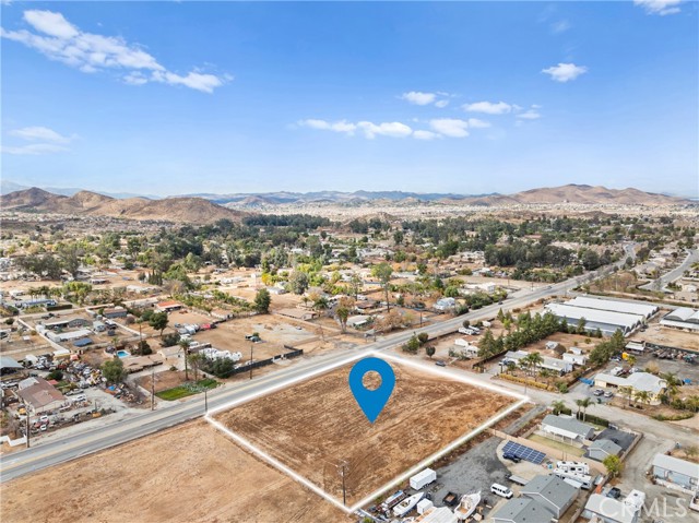 0 Murrieta Rd, Menifee CA: https://media.crmls.org/medias/1c5067d8-8df4-4778-b0eb-4321d514da66.jpg
