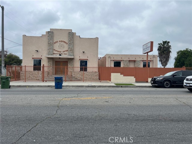 Image 3 of 26 For 8461 San Pedro Street