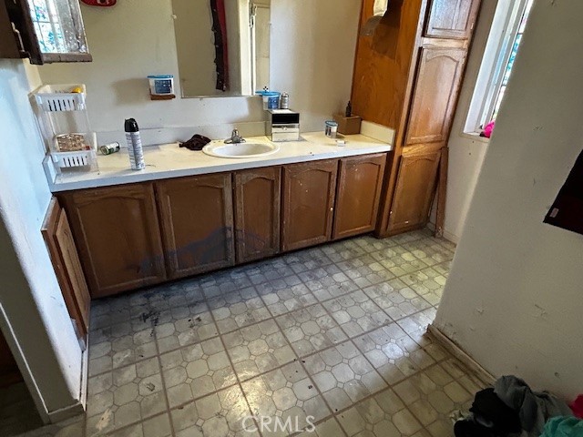 Detail Gallery Image 4 of 15 For 10703 Paradise Ct, Kelseyville,  CA 95451 - 3 Beds | 2 Baths