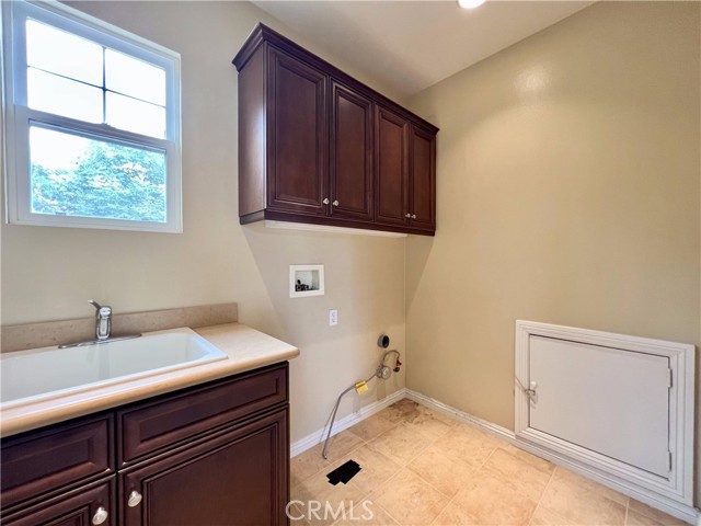 Detail Gallery Image 18 of 30 For 3974 E Callaway Dr, Ontario,  CA 91761 - 6 Beds | 4/1 Baths