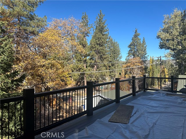 Detail Gallery Image 7 of 14 For 556 Lucerne Dr, Big Bear Lake,  CA 92315 - 5 Beds | 3/1 Baths