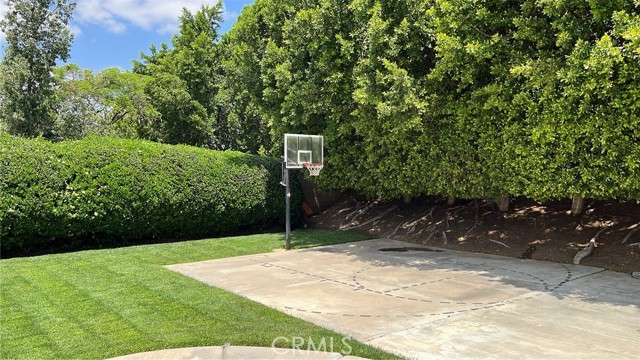 Image 3 of 18 For 9234 Loquat Drive