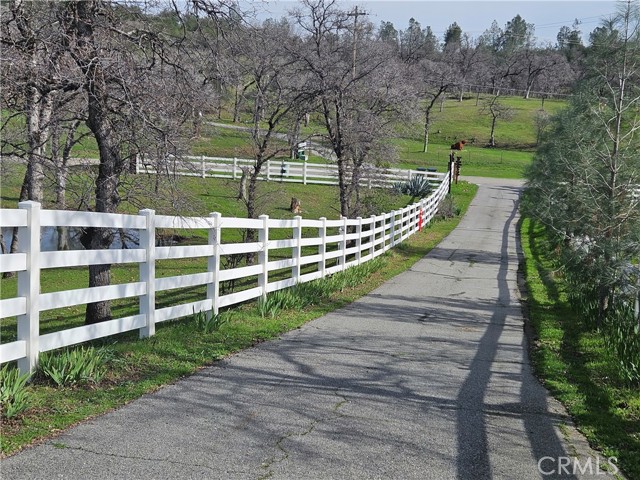 Detail Gallery Image 51 of 70 For 23196 Elk Trl, Redding,  CA 96003 - 3 Beds | 3 Baths