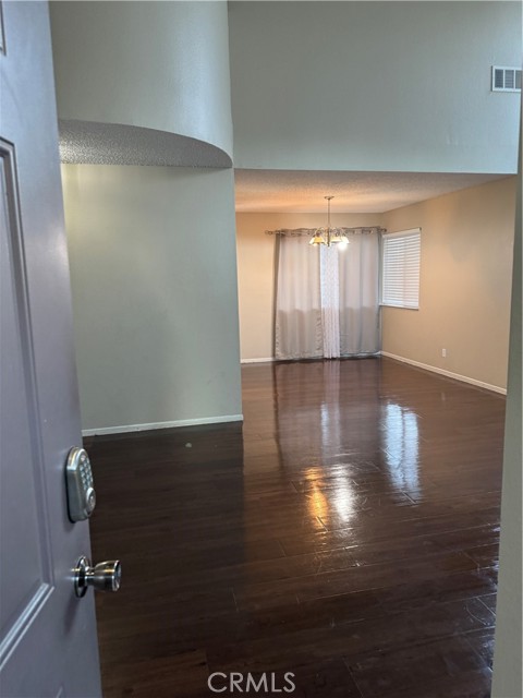 Detail Gallery Image 6 of 50 For 1160 Garnet, Palmdale,  CA 93550 - 4 Beds | 3 Baths