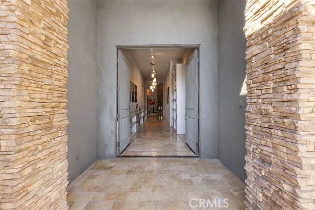 2600 E Vincentia, Palm Springs, CA 92262