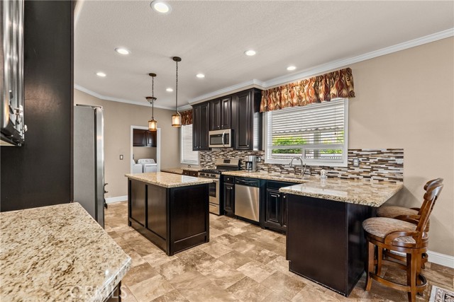 15455 Glenoaks, 481 photo 19