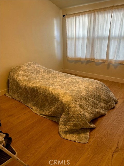 Detail Gallery Image 5 of 27 For 6947 Murietta Ave, Van Nuys,  CA 91405 - 2 Beds | 2 Baths