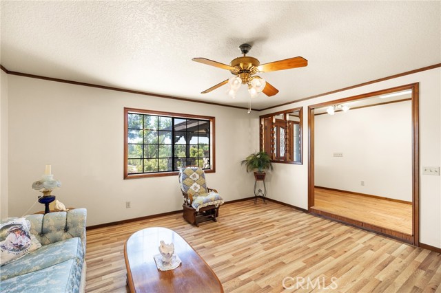 Image 12 of 58 For 41050 Mesa Robles Circle