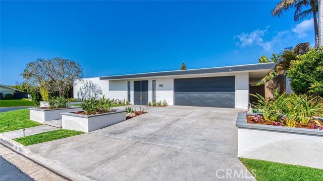 Front Image Thumbnail for CRLG25234481